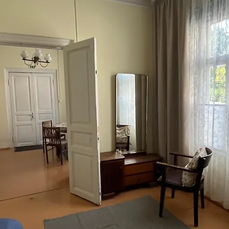 Veksin Old Town & Promenade Apartment,